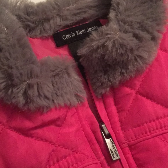 Calvin Klein Jeans poly quilted fur collar vest - Picture 2 of 7